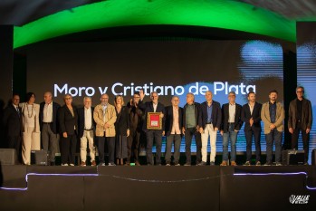 Los Moros y Cristianos premian la labor de destacados festeros