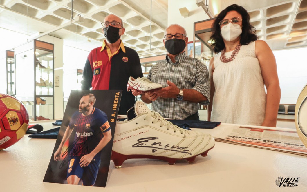 Las botas de Iniesta ya están en el Museo del Calzado Las botas de Iniesta ya están en el Museo del Calzado