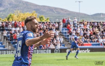 El Eldense quiere ganar por vez primera en Sabadell