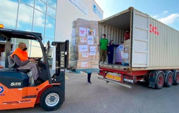 Grupo Abril y Crida contra el racisme env&iacute;an ayuda a campos de refugiados griegos
