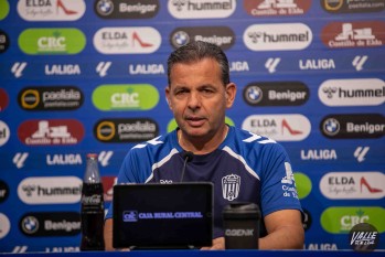 Javi Calleja: "Hay que aprovechar estos dos partidos en Elda para sumar de tres"