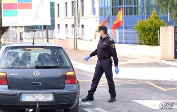 Las f&aacute;bricas reabren ma&ntilde;ana y Petrer repartir&aacute; 10.000 mascarillas para los trabajadores