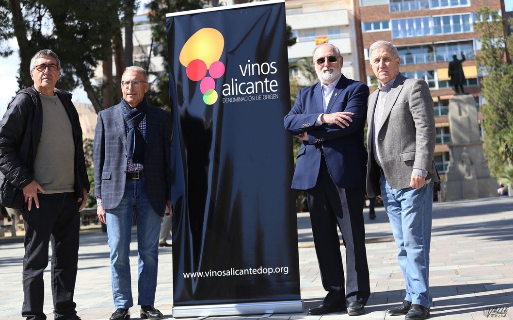 La cata de vinos "Winecanting" vuelve a Elda La cata de vinos "Winecanting" vuelve a Elda