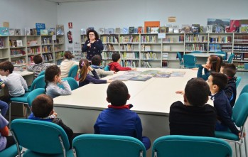 Los peque&ntilde;os llenan las bibliotecas de Petrer