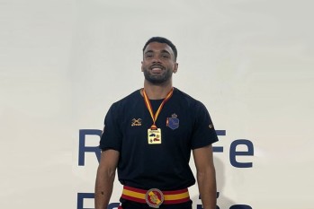 El boxeador eldense Pablo Coy se proclama campe&oacute;n de Espa&ntilde;a