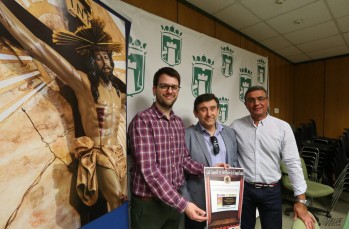 Petrer culmina con una gala el 75 aniversario de la imagen del Cristo del Monte Calvario