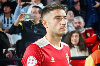 El Eldense ficha al central &Iacute;&ntilde;igo Pi&ntilde;a