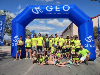 El club SBR Para+ Triatl&oacute;n particip&oacute; en el Acuatl&oacute;n Vila de Petrer