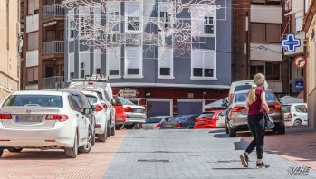 Un sistema de estacionamiento inteligente llega a las calles remodeladas del centro de Petrer