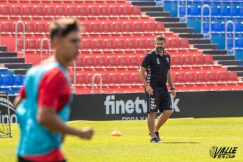 Fernando Est&eacute;vez: "El partido ante el Mirand&eacute;s es importante para seguir con la buena din&aacute;mica que llevamos"