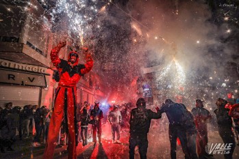 Deslumbrante correfoc en Petrer