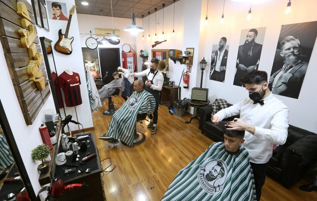 Disfruta de una nueva experiencia de afeitado con la barbería Edward’s Hair Salon Disfruta de una nueva experiencia de afeitado con la barbería Edward’s Hair Salon
