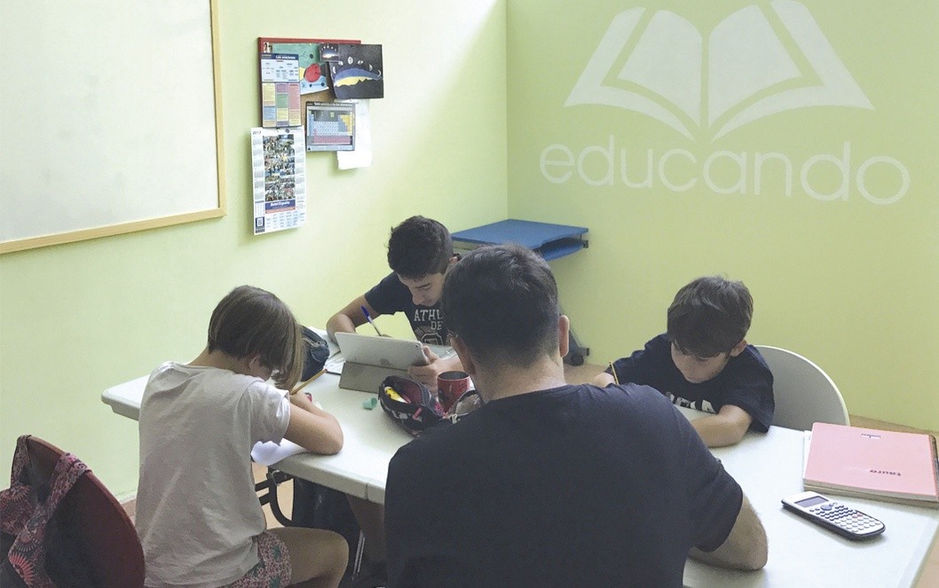 "Educando" ofrece programas innovadores para mejorar el aprendizaje de los niños "Educando" ofrece programas innovadores para mejorar el aprendizaje de los niños