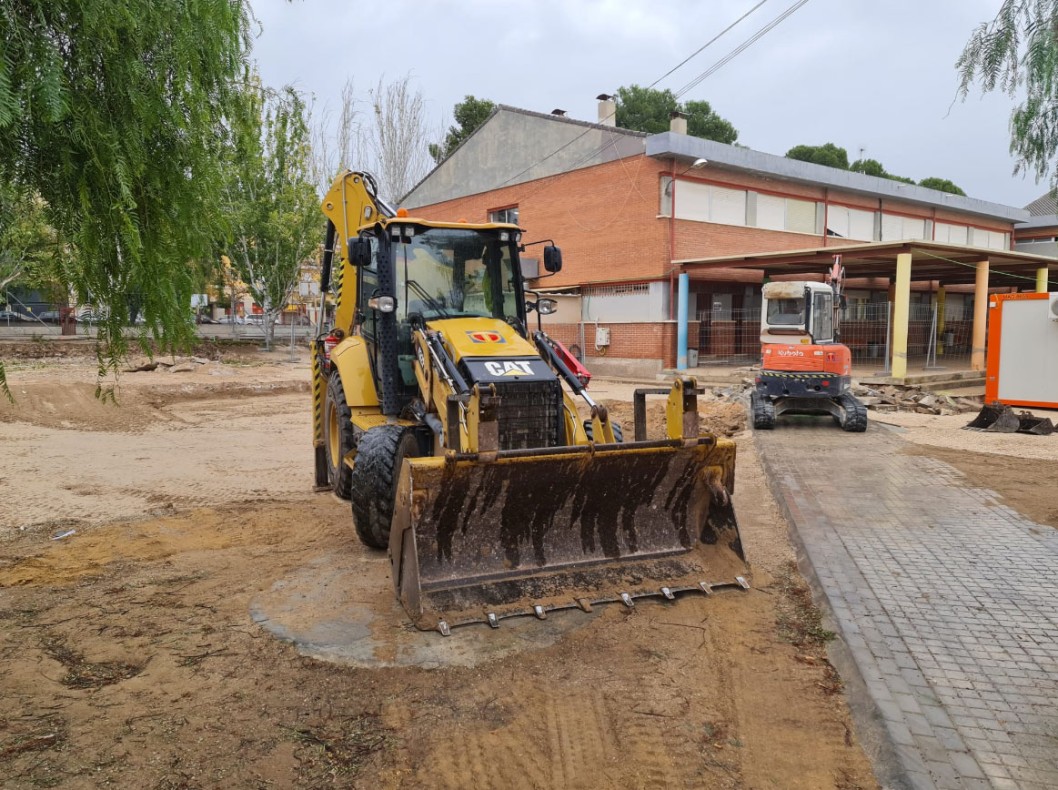 Arrancan las obras del nuevo gimnasio del colegio Miguel Hernández Arrancan las obras del nuevo gimnasio del colegio Miguel Hernández