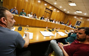 El pleno rechaza la moci&oacute;n del AMPA del Valle de Elda y destina 16.000 euros al premio Mejor Calzada de Espa&ntilde;a
