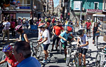Las actividades de la Semana Europea de la Movilidad comenzaron ayer con un recorrido en bici por las fallas