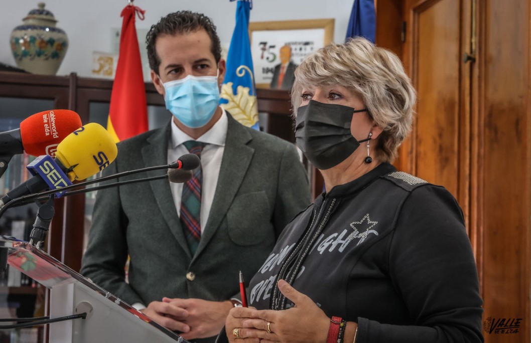 Las empresas de Elda recibieron 1,2 millones del Plan Resistir para paliar los efectos de la pandemia Las empresas de Elda recibieron 1,2 millones del Plan Resistir para paliar los efectos de la pandemia
