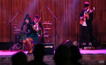 Unas 300 personas acuden al tributo a Amy Winehouse en la Plaza Castelar