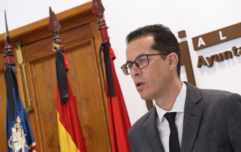 El Ayuntamiento de Elda dar&aacute; ayudas de hasta 3.000 euros a los comercios para paliar los efectos de la crisis