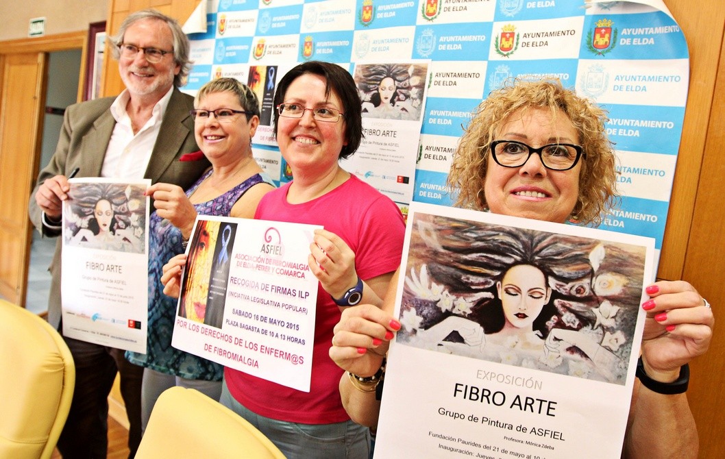 La asociación de Fibromialgia realiza en la Fundación Paurides una exposición para concienciar sobre la enfermedad La asociación de Fibromialgia realiza en la Fundación Paurides una exposición para concienciar sobre la enfermedad