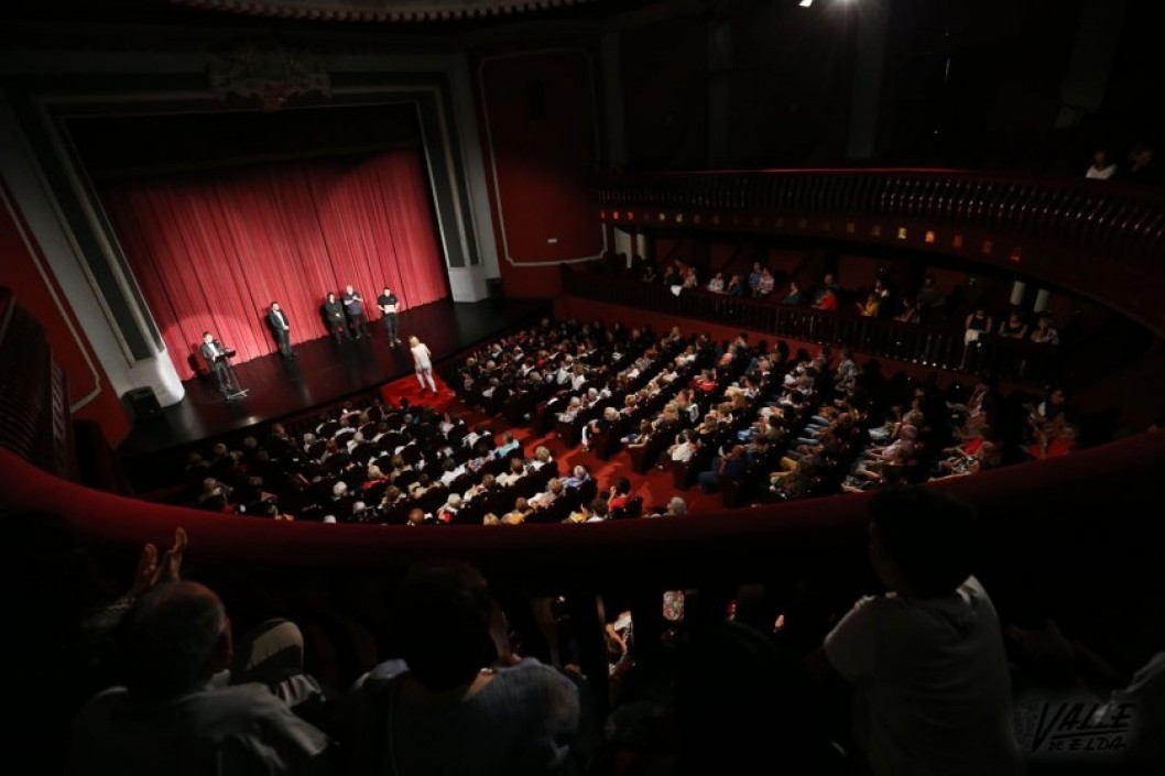 El Teatro Castelar reabre sus puertas gracias a la 15º Muestra Amateur El Teatro Castelar reabre sus puertas gracias a la 15º Muestra Amateur