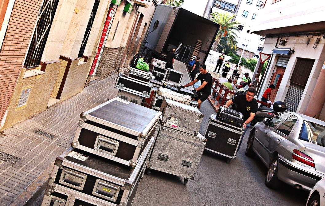 Comienzan los preparativos para el concierto que ofrecerá esta noche David Bustamante en Elda Comienzan los preparativos para el concierto que ofrecerá esta noche David Bustamante en Elda