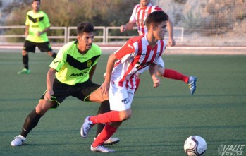 El Eldense logra su primer triunfo de pretemporada en casa del Petrelense (0-1)