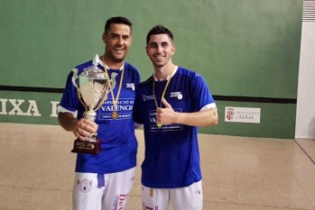 El eldense Carlos Abad y Jos&eacute; Luis Hern&aacute;ndez de Petrer se proclaman campeones auton&oacute;micos de front&oacute;n valenciano