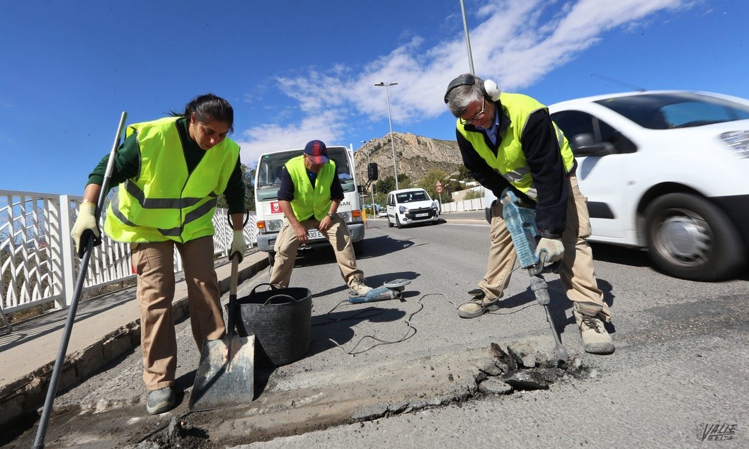Adiós a los socavones del puente del Centro Excursionista Eldense Adiós a los socavones del puente del Centro Excursionista Eldense