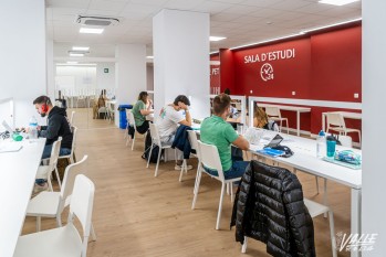 La sala de estudios 24 horas de Petrer registra cerca de 1.500 accesos y m&aacute;s de 600 usuarios en un mes