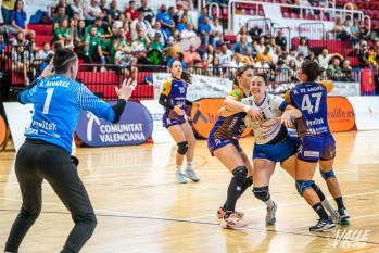 El Gij&oacute;n frena al Elda Prestigio en la fase de permanencia (25-28)