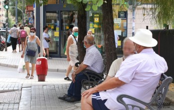 Muchos eldenses pasan sus vacaciones en casa