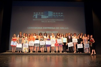 Los institutos de Elda realizan las ceremonias de graduaci&oacute;n de sus alumnos