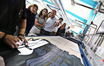 Andrea Levy del PP afirma en su visita a Elda que "se debe poner una alfombra roja a los empresarios"
