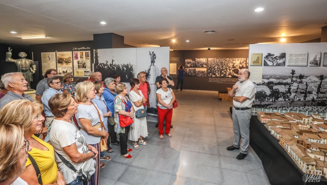 Comienzan las visitas guiadas a la exposición “Elda 1932: un año mágico” Comienzan las visitas guiadas a la exposición “Elda 1932: un año mágico”
