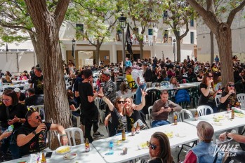 M&aacute;s de un millar de Piratas y Cristianos celebran un d&iacute;a de convivencia