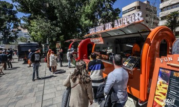 La comida sobre ruedas del Street Food Market vuelve a Elda
