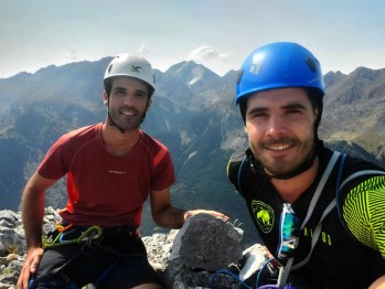 El Club de monta&ntilde;a eldense "Jabal&iacute; dorado" asciende 52 picos de m&aacute;s de 3.000 metros esta temporada
