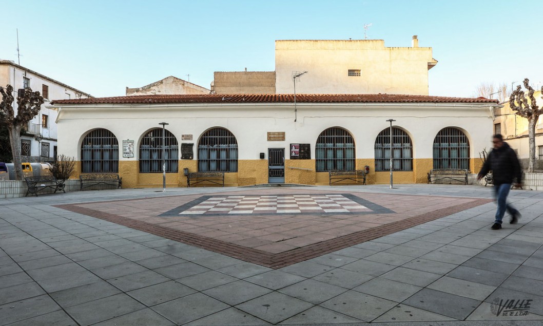 Puesta a punto de la sede de la asociación de vecinos de Virgen de la Cabeza Puesta a punto de la sede de la asociación de vecinos de Virgen de la Cabeza