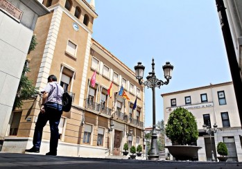 Los sindicatos, a favor de la nueva normativa que "evitar&aacute; agravios comparativos entre funcionarios"