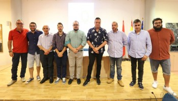 Junta Central presenta los bocetos de las Fallas del 90 aniversario