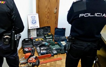 Detienen en Elda a dos personas tras robar en las Dependencias de la Polic&iacute;a Local de Hond&oacute;n de las Nieves