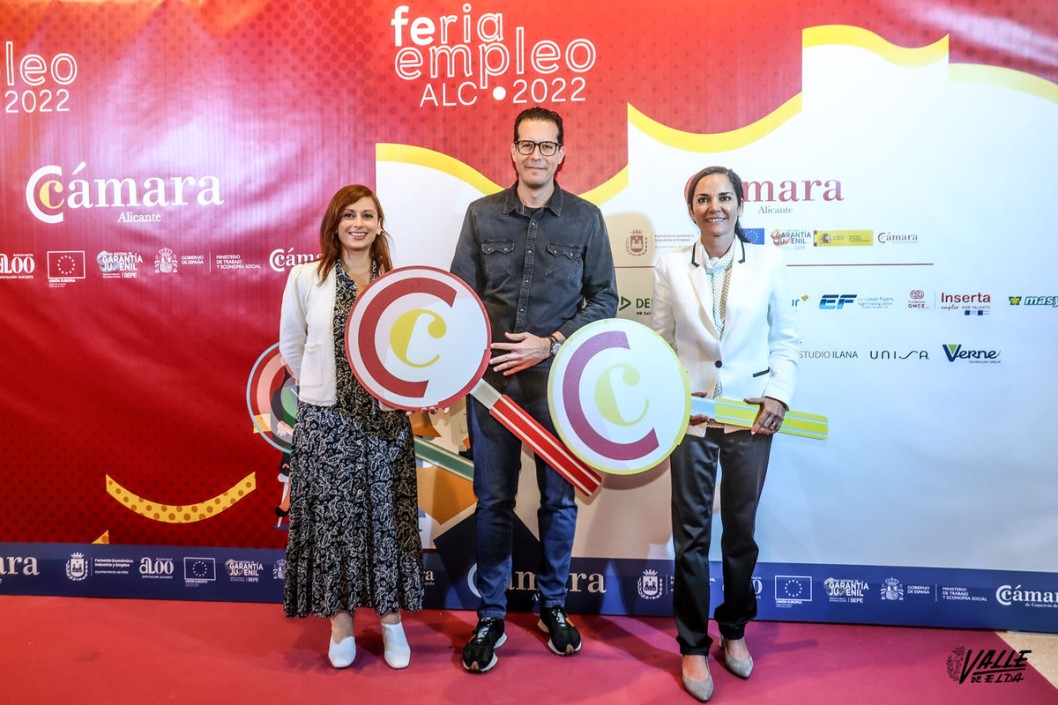 Más de 150 jóvenes participan en la tercera Feria de Empleo Juvenil en Elda Más de 150 jóvenes participan en la tercera Feria de Empleo Juvenil en Elda