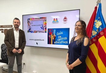La Agrupaci&oacute;n local de AMPAS presenta una gu&iacute;a para dar a conocer los centros de Elda