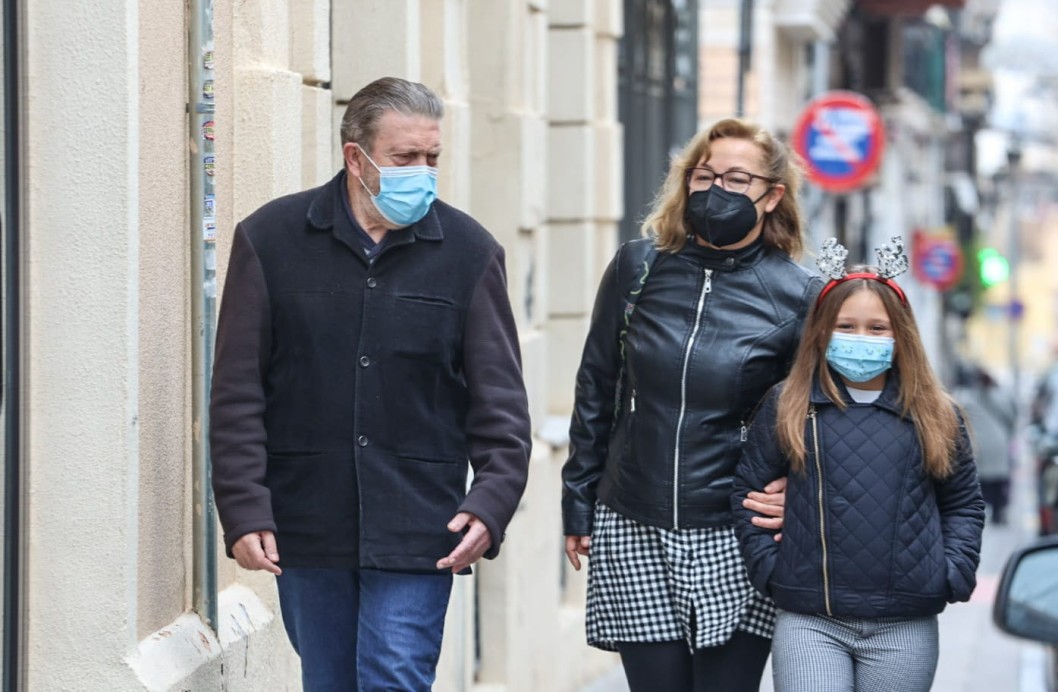 Ya es obligatoria la mascarilla por la calle y tener pasaporte COVID para acceder a la hostelería Ya es obligatoria la mascarilla por la calle y tener pasaporte COVID para acceder a la hostelería