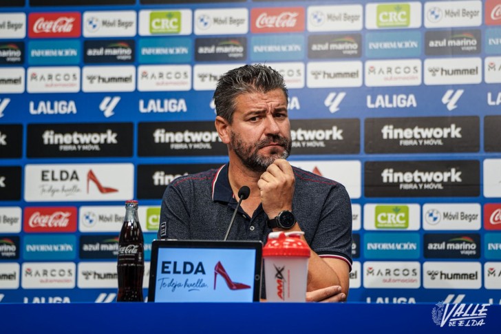 Fernando Est&eacute;vez: &ldquo;Hemos competido a un nivel en el que como m&iacute;nimo merec&iacute;amos este resultado&rdquo;