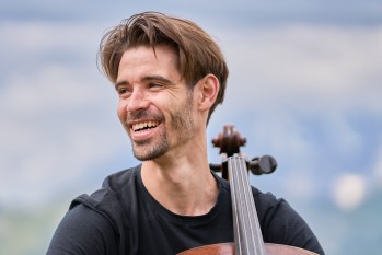 Alfredo Ferr&eacute;: &ldquo;El concierto que tocar&eacute; en ADOC suele encantarle al p&uacute;blico y es uno de los mejores de chelo de la historia&rdquo;