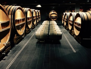 Partes de las barricas de vino