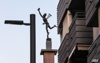 Elda y el Dios Mercurio