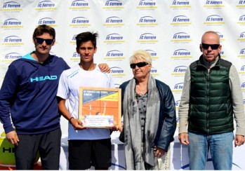 El tenista eldense Carlos S&aacute;nchez Jover se proclama Campe&oacute;n del Nacional Junior 2016